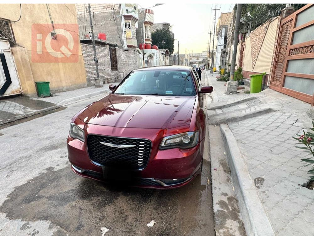 كرايسلر 300